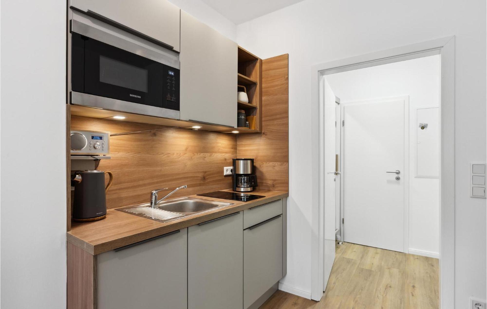 Pet Friendly Apartment In Naumburg With Kitchen Eksteriør bilde