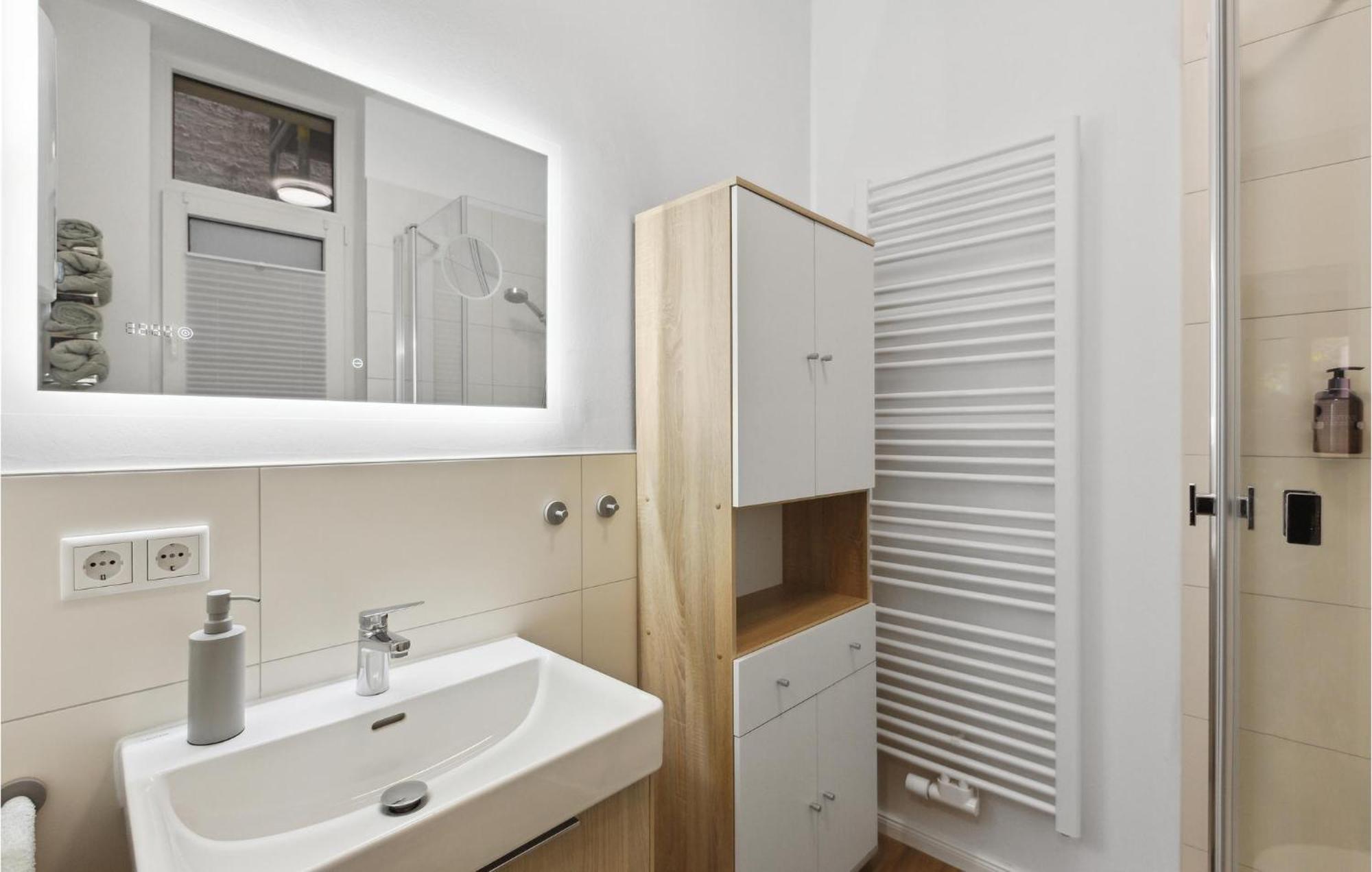 Pet Friendly Apartment In Naumburg With Kitchen Eksteriør bilde