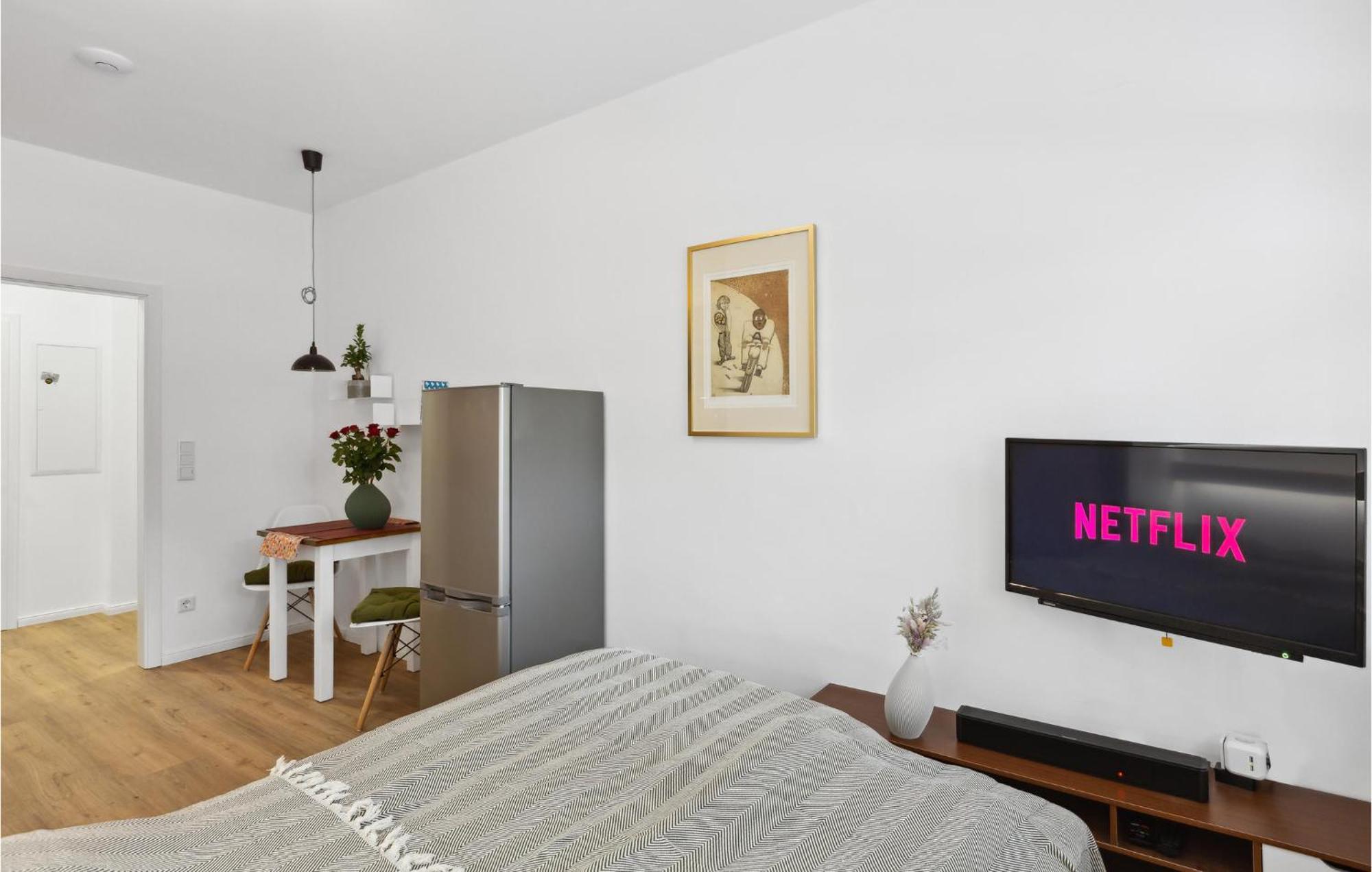 Pet Friendly Apartment In Naumburg With Kitchen Eksteriør bilde
